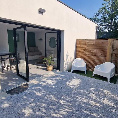 Le Patio : Studio Avec Exterieur Saint-Barthelemy-d'Anjou Экстерьер фото